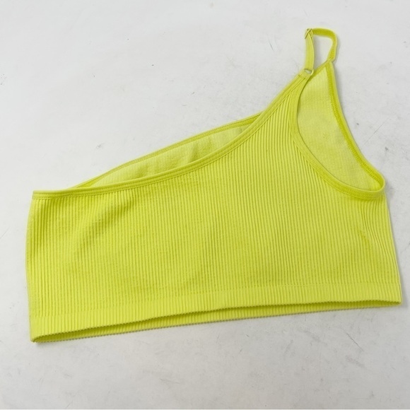 Set Of 2 URBAN OUTFITTERS OFU Women’s Seamless Ribbed Tops - Picture 3 of 13